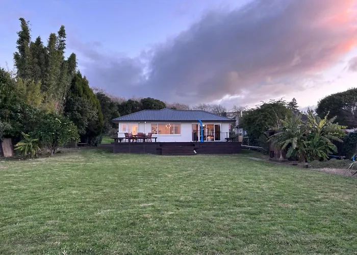 Lakefront Getaway In * Rotorua